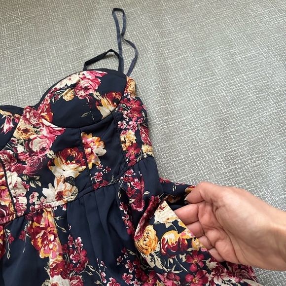 Band of Gypsies Floral Jumpsuit Women’s Small Wide Leg Elastic Back Boho - Picture 6 of 14